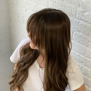 Meet your Posher, Mia